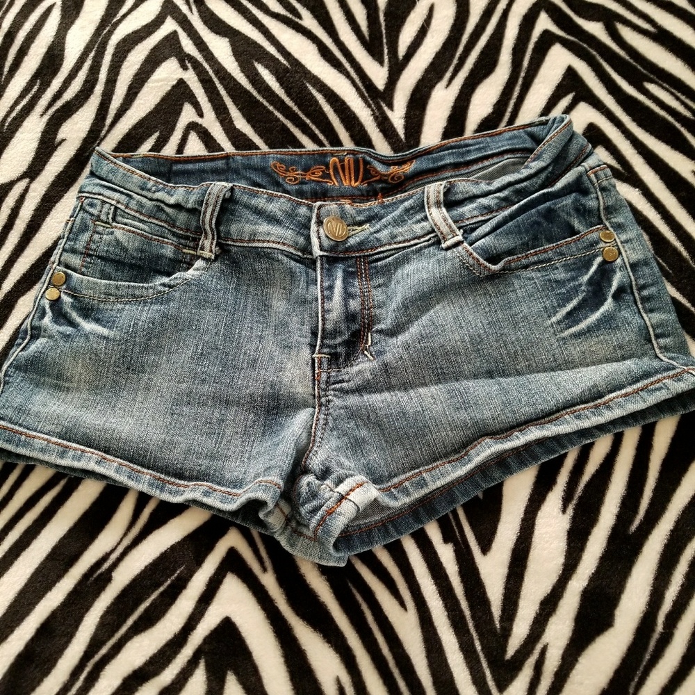 Y2K low-rise shorts size 7